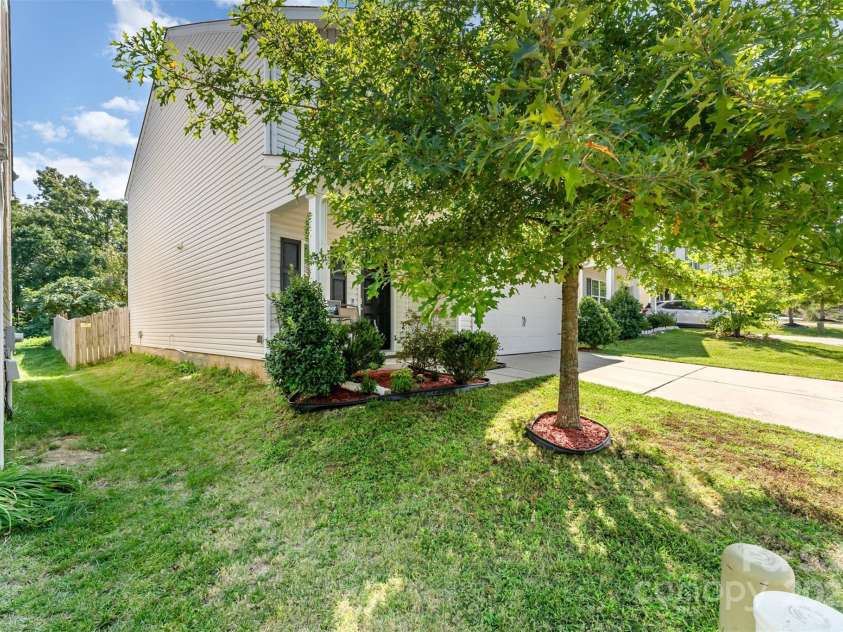 4710 Opus Lane, Charlotte, NC 28214.  MLS# CAR4327724, YatesRealty ID 4544. 