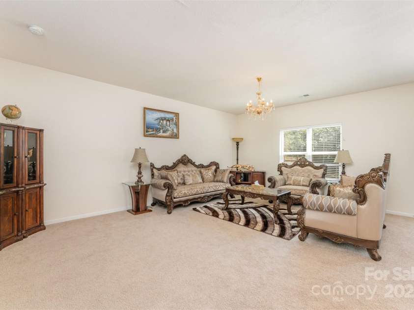 4710 Opus Lane, Charlotte, NC 28214.  MLS# CAR4327724, YatesRealty ID 4544. 