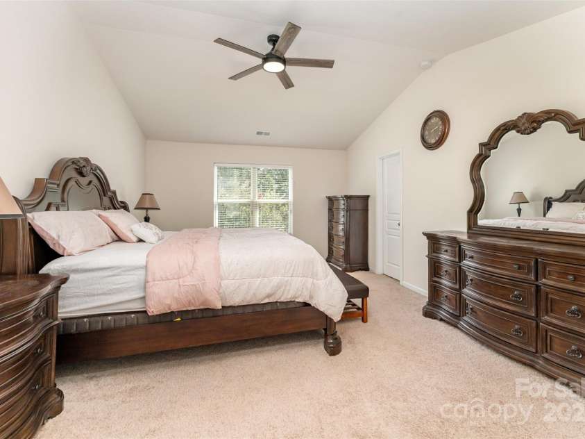 4710 Opus Lane, Charlotte, NC 28214.  MLS# CAR4327724, YatesRealty ID 4544. 