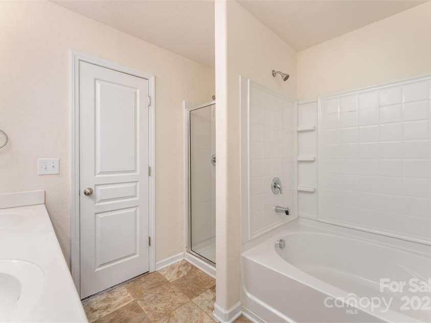 4710 Opus Lane, Charlotte, NC 28214.  MLS# CAR4327724, YatesRealty ID 4544. 