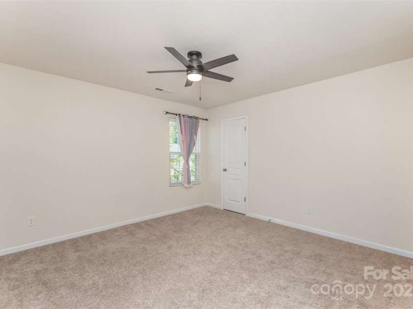 4710 Opus Lane, Charlotte, NC 28214.  MLS# CAR4327724, YatesRealty ID 4544. 