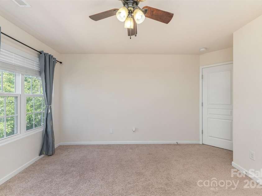 4710 Opus Lane, Charlotte, NC 28214.  MLS# CAR4327724, YatesRealty ID 4544. 