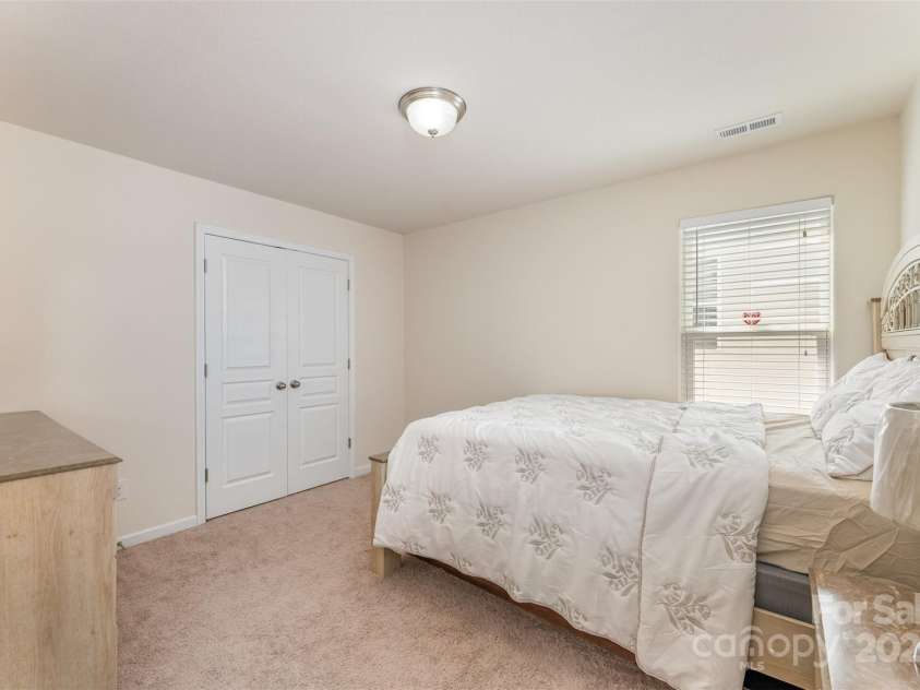 4710 Opus Lane, Charlotte, NC 28214.  MLS# CAR4327724, YatesRealty ID 4544. 
