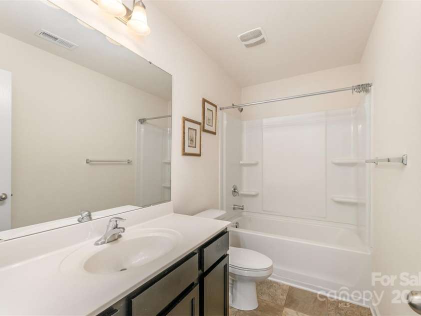 4710 Opus Lane, Charlotte, NC 28214.  MLS# CAR4327724, YatesRealty ID 4544. 