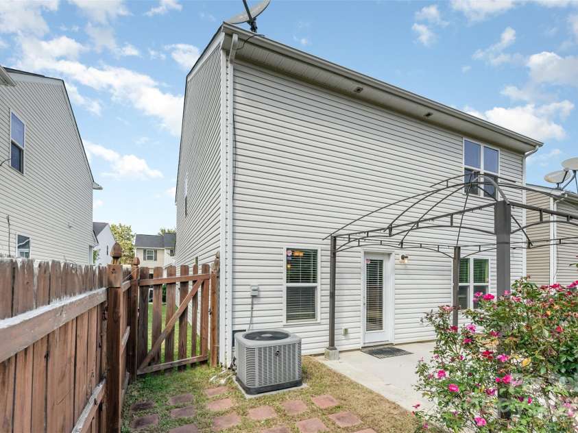 4710 Opus Lane, Charlotte, NC 28214.  MLS# CAR4327724, YatesRealty ID 4544. 