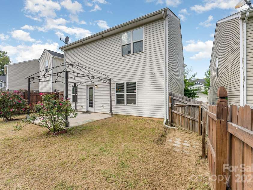 4710 Opus Lane, Charlotte, NC 28214.  MLS# CAR4327724, YatesRealty ID 4544. 