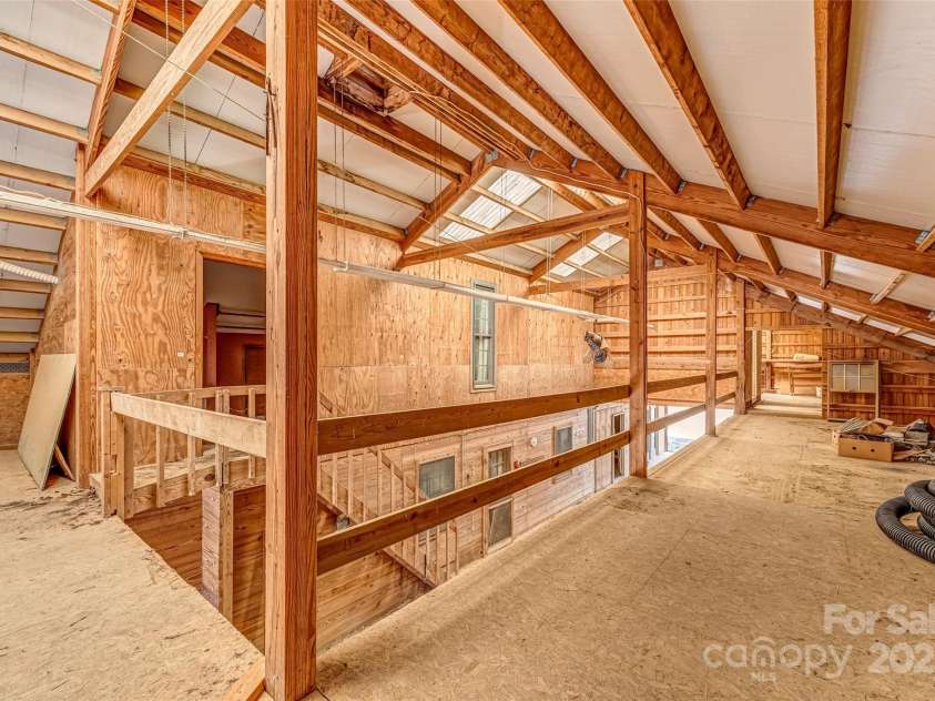 674 Walnut Ridge Road, Brevard, NC 28712.  MLS# CAR4235374, YatesRealty ID 4544. Barn - Second Level