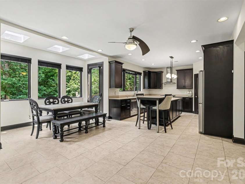 4824 Pimlico Lane, Waxhaw, NC 28173.  MLS# CAR4415267, YatesRealty ID 45440. Kitchen Area
