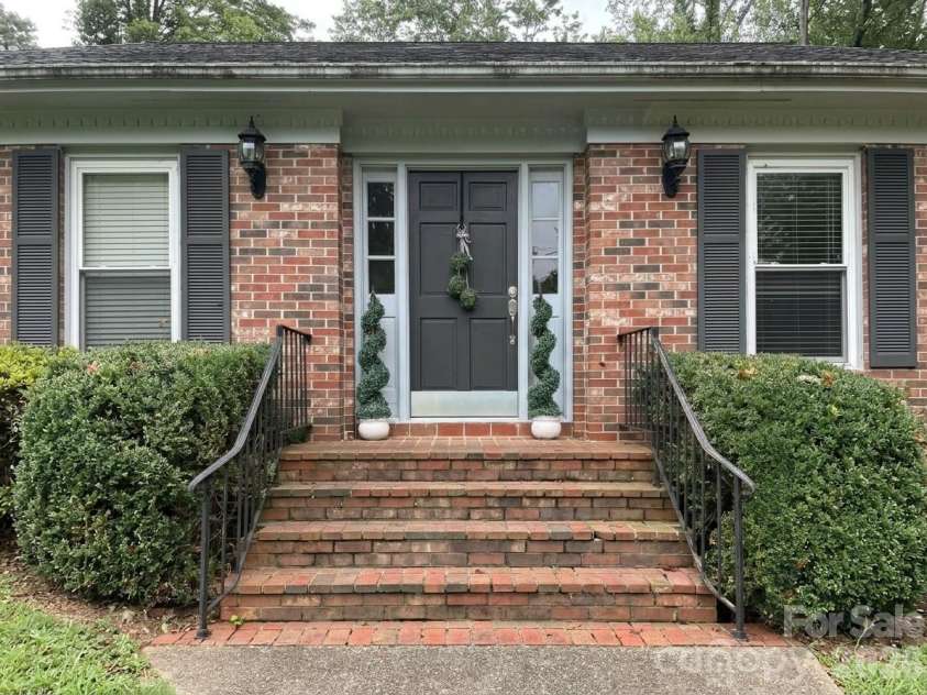 174 New Market Road, Tryon, NC 28782.  MLS# CAR4416480, YatesRealty ID 45441. 