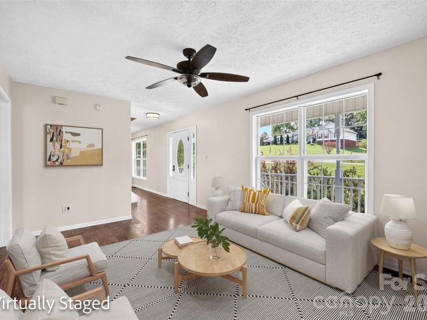 10724 Kingsview Drive, Davidson, NC 28036.  MLS# CAR4409874, YatesRealty ID 45444. Virtually staged great room.