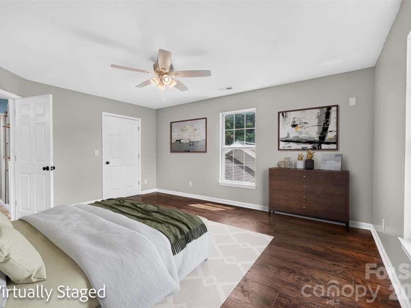 10724 Kingsview Drive, Davidson, NC 28036.  MLS# CAR4409874, YatesRealty ID 45444. Virtually staged primary bedroom.