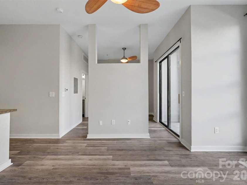 525 6th Street, Charlotte, NC 28202.  MLS# CAR4416190, YatesRealty ID 45446. 