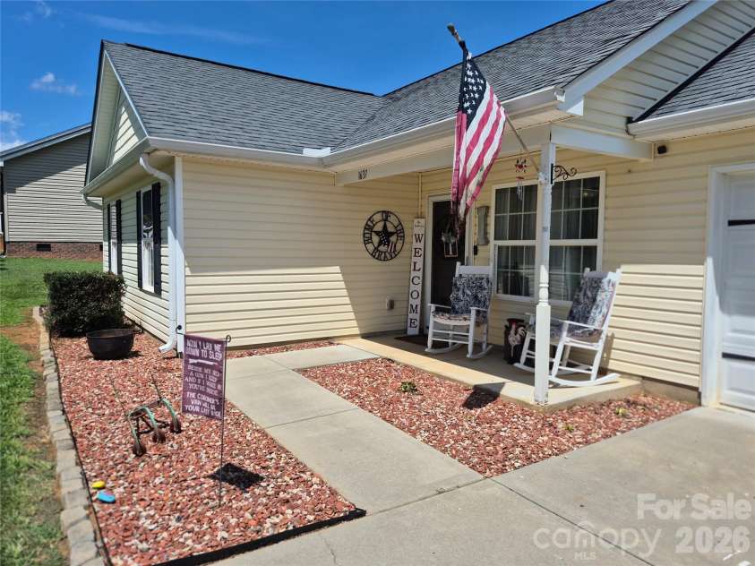 1637 Riverview Road, Lincolnton, NC 28092.  MLS# CAR4416118, YatesRealty ID 45448. 
