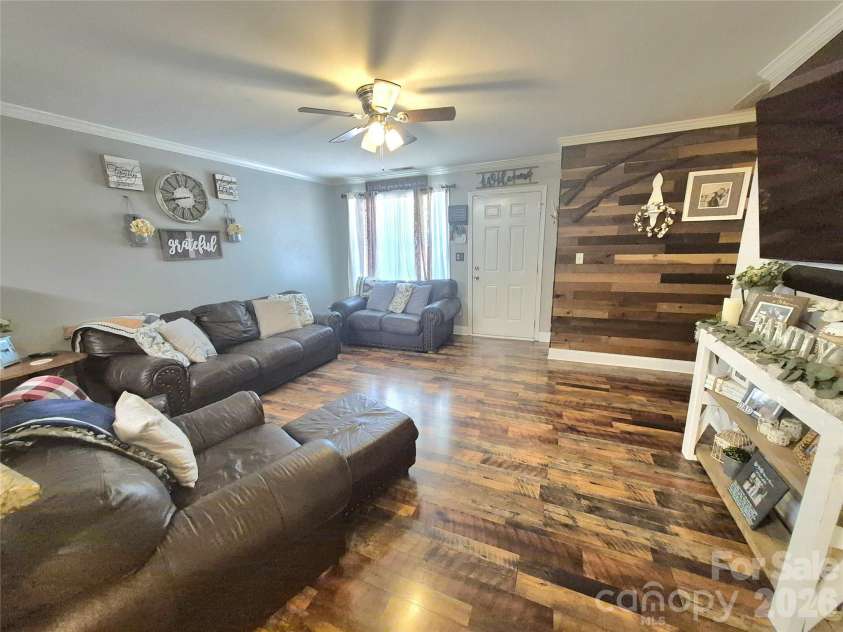 1637 Riverview Road, Lincolnton, NC 28092.  MLS# CAR4416118, YatesRealty ID 45448. 