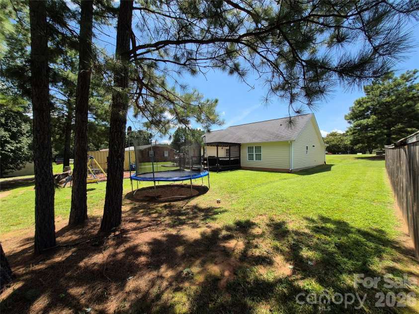 1637 Riverview Road, Lincolnton, NC 28092.  MLS# CAR4416118, YatesRealty ID 45448. 