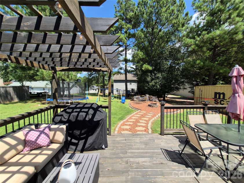 1637 Riverview Road, Lincolnton, NC 28092.  MLS# CAR4416118, YatesRealty ID 45448. 