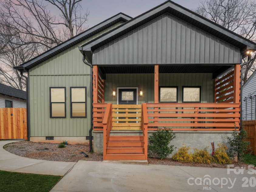 111 Crowell Drive, Concord, NC 28025.  MLS# CAR4343725, YatesRealty ID 4545. 