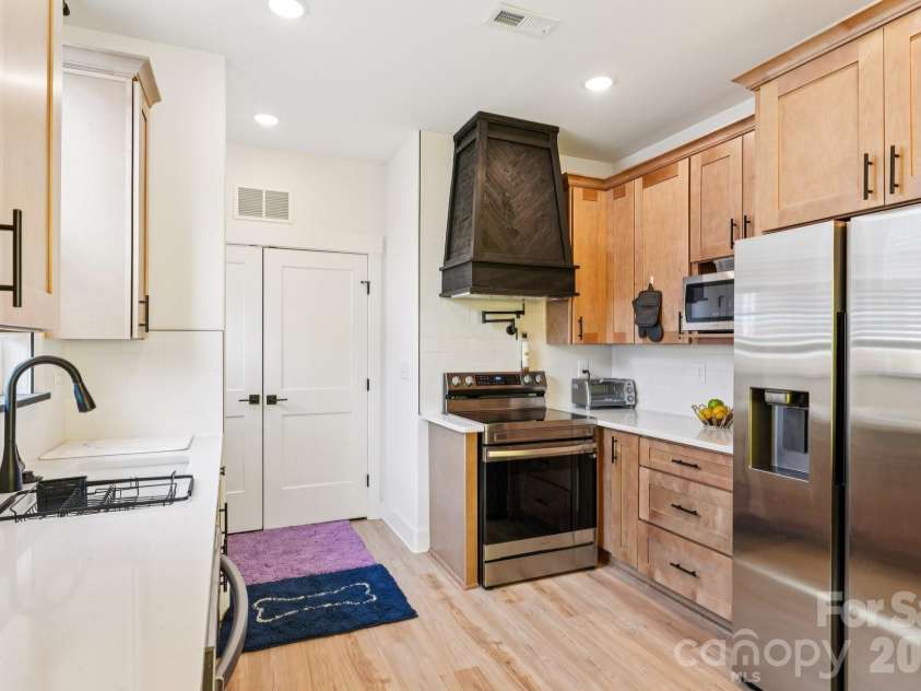 111 Crowell Drive, Concord, NC 28025.  MLS# CAR4343725, YatesRealty ID 4545. 