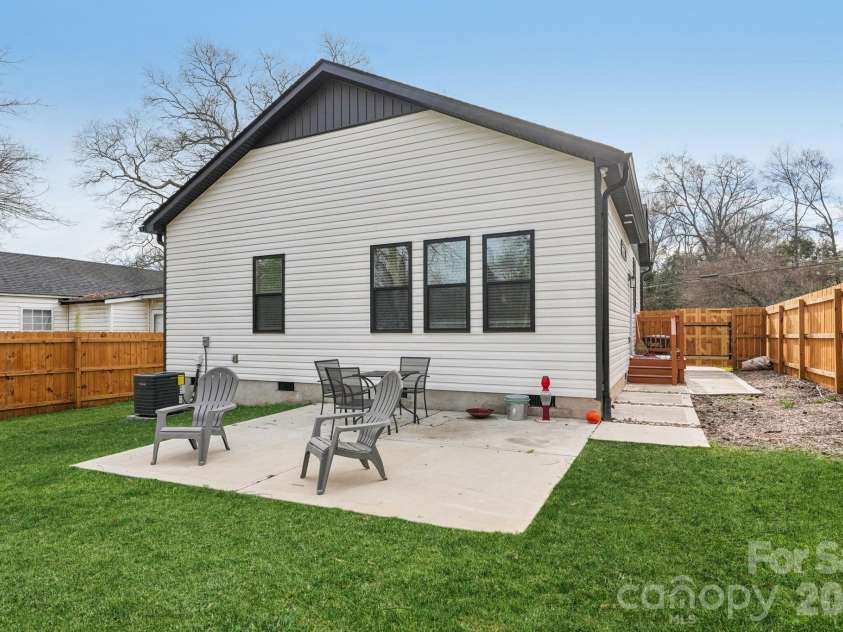 111 Crowell Drive, Concord, NC 28025.  MLS# CAR4343725, YatesRealty ID 4545. 