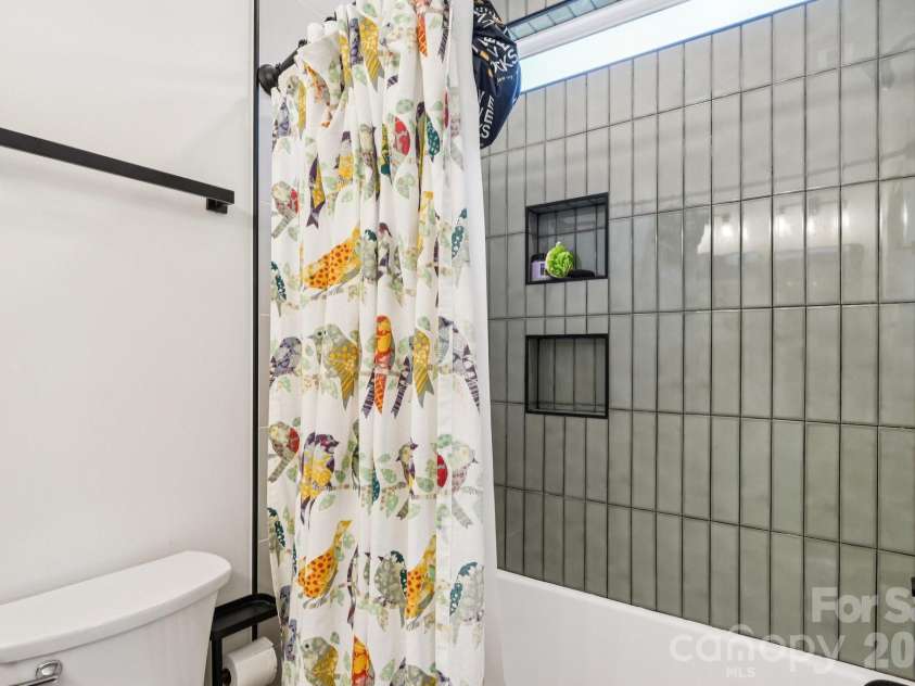 111 Crowell Drive, Concord, NC 28025.  MLS# CAR4343725, YatesRealty ID 4545. Primary Bathroom 