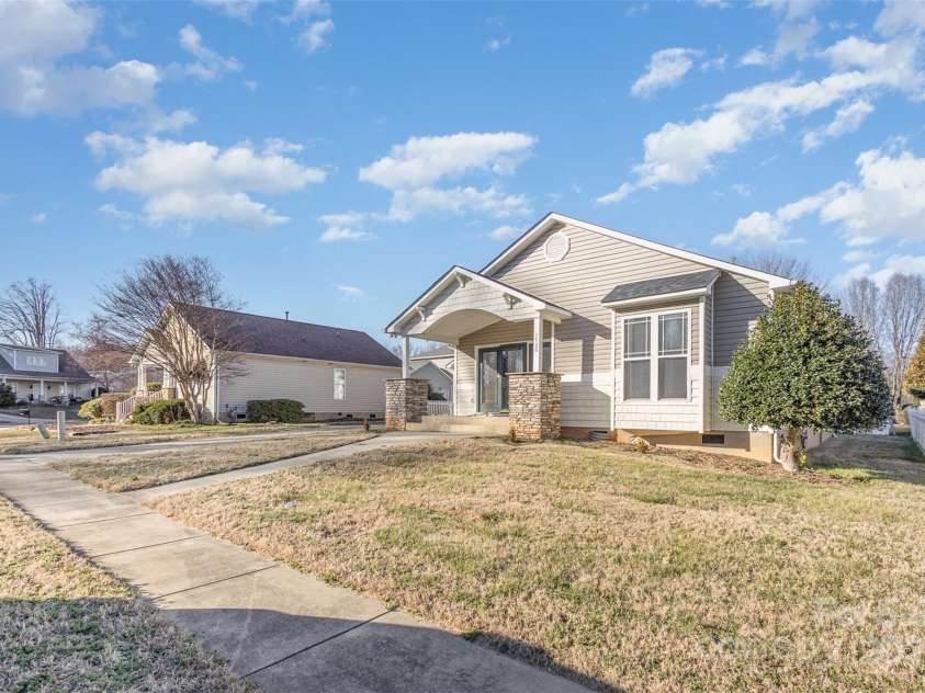 1720 Dewberry Place, Salisbury, NC 28146.  MLS# CAR4225053, YatesRealty ID 4545. 