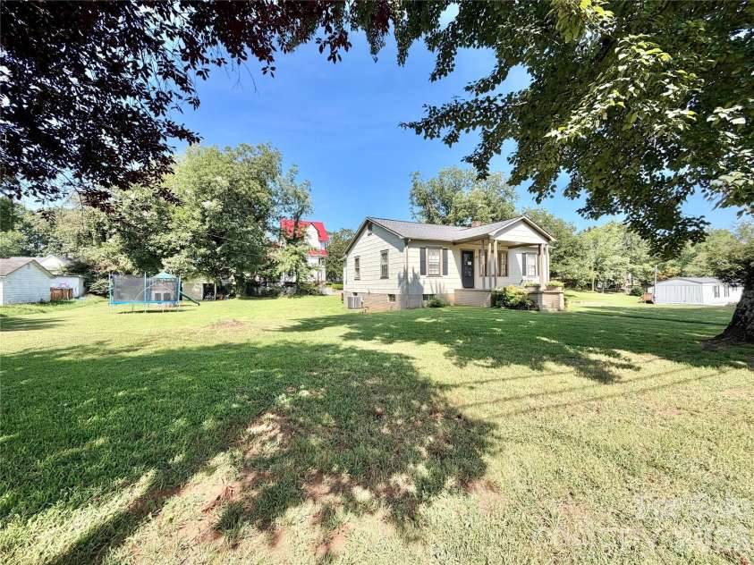371 Sulphur Springs Road, Hiddenite, NC 28636.  MLS# CAR4415314, YatesRealty ID 45451. 