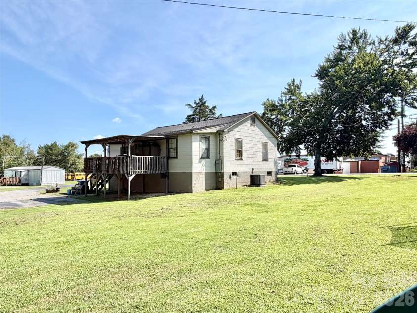 371 Sulphur Springs Road, Hiddenite, NC 28636.  MLS# CAR4415314, YatesRealty ID 45451. 