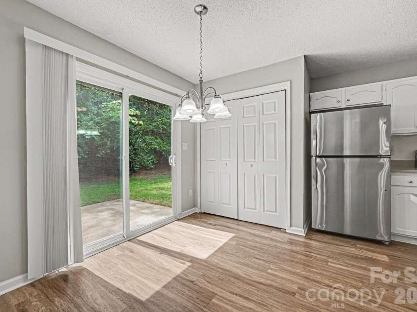 302 Touch Me Not Lane, Charlotte, NC 28216.  MLS# CAR4415487, YatesRealty ID 45453. 