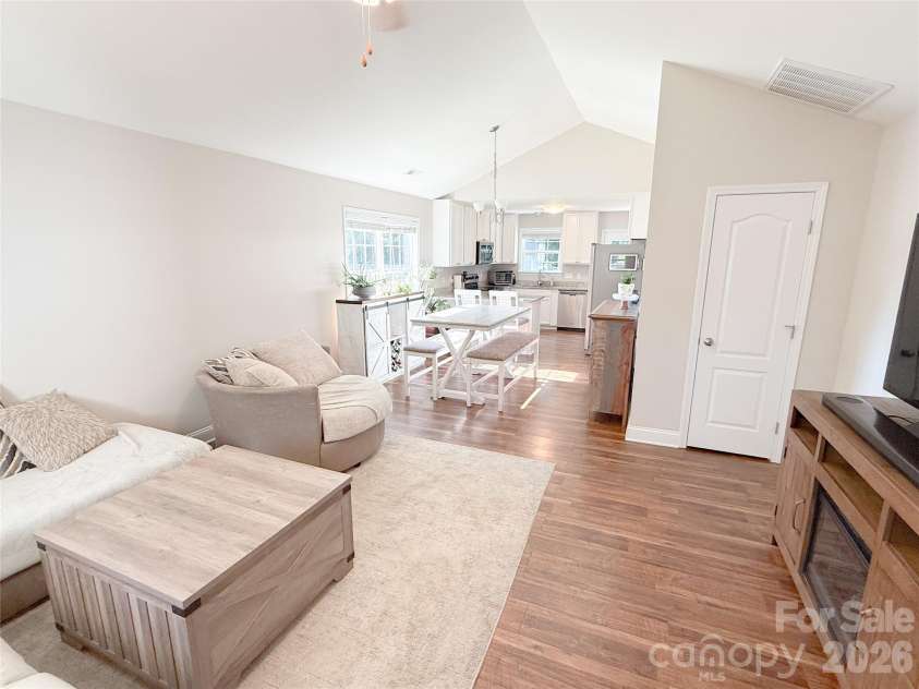 311 Prince Street, Kannapolis, NC 28083.  MLS# CAR4416495, YatesRealty ID 45454. 