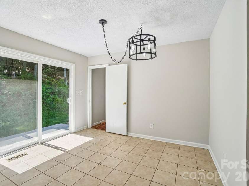19 Jupiter Heights, Weaverville, NC 28787.  MLS# CAR4416509, YatesRealty ID 45455. 