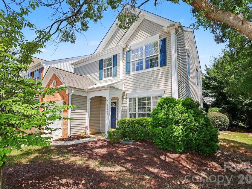 15117 Northsprings Drive, Charlotte, NC 28277.  MLS# CAR4415243, YatesRealty ID 45456. 