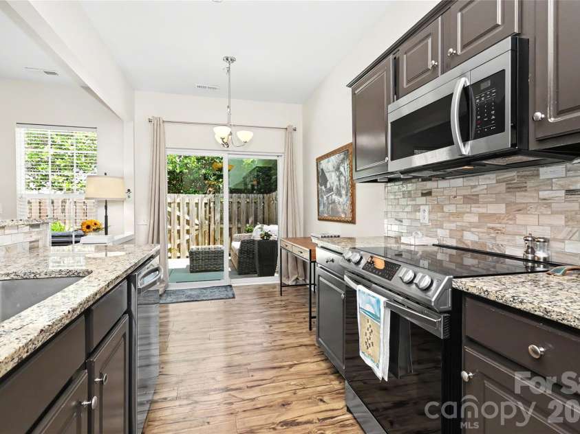 15117 Northsprings Drive, Charlotte, NC 28277.  MLS# CAR4415243, YatesRealty ID 45456. 