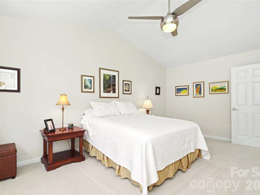 15117 Northsprings Drive, Charlotte, NC 28277.  MLS# CAR4415243, YatesRealty ID 45456. 