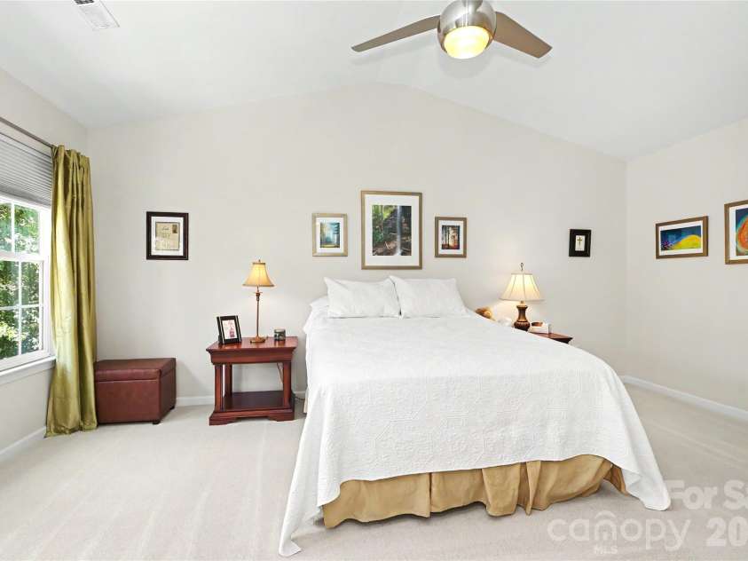 15117 Northsprings Drive, Charlotte, NC 28277.  MLS# CAR4415243, YatesRealty ID 45456. 