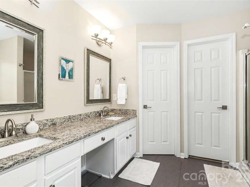 15117 Northsprings Drive, Charlotte, NC 28277.  MLS# CAR4415243, YatesRealty ID 45456. 