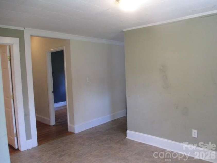 580 High Street, Cramerton, NC 28032.  MLS# CAR4415772, YatesRealty ID 45457. 