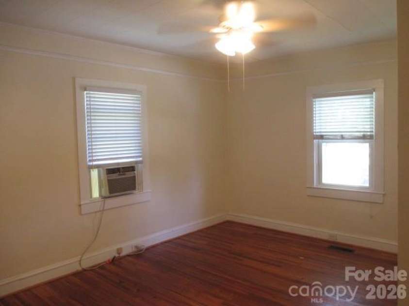 580 High Street, Cramerton, NC 28032.  MLS# CAR4415772, YatesRealty ID 45457. 