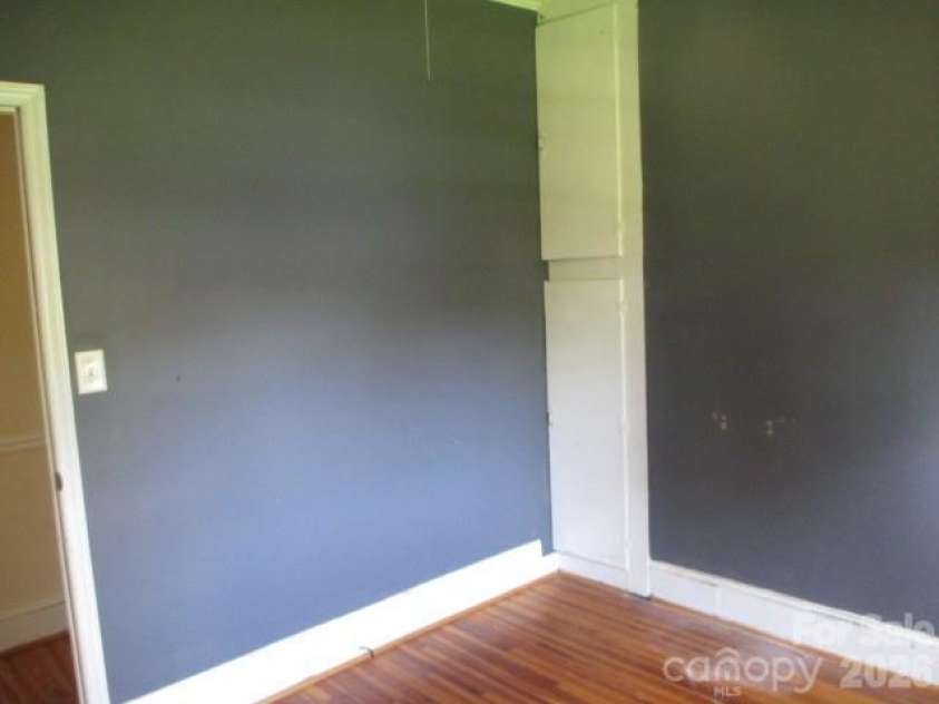 580 High Street, Cramerton, NC 28032.  MLS# CAR4415772, YatesRealty ID 45457. 