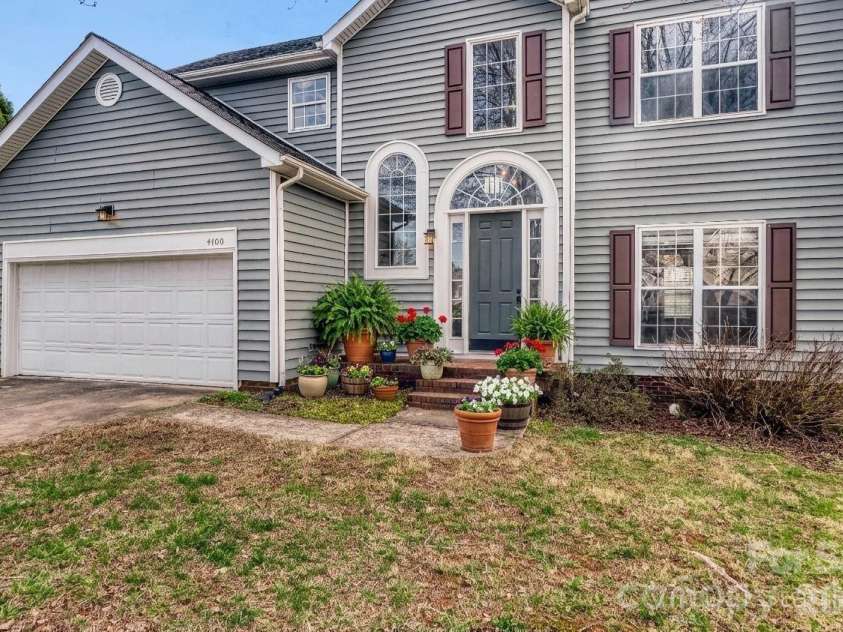 4700 Lone Tree Court, Charlotte, NC 28269.  MLS# CAR4356096, YatesRealty ID 4546. 