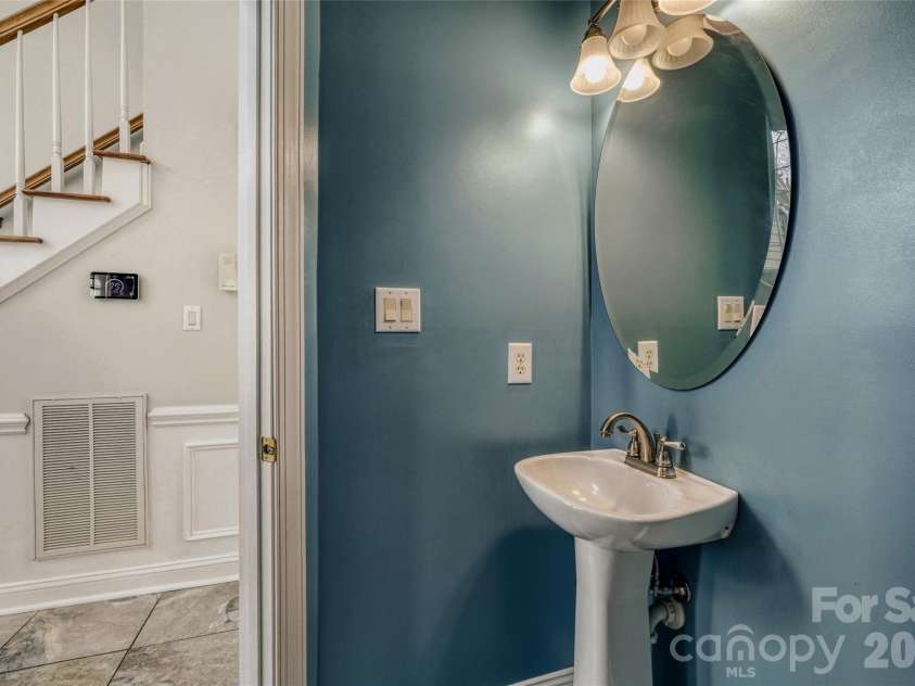 4700 Lone Tree Court, Charlotte, NC 28269.  MLS# CAR4356096, YatesRealty ID 4546. 