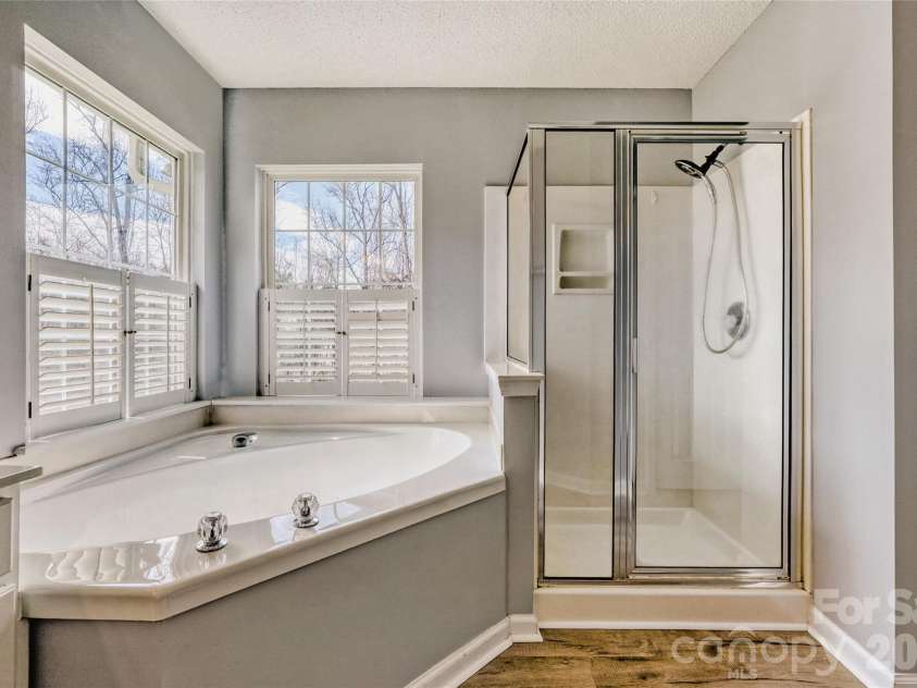 4700 Lone Tree Court, Charlotte, NC 28269.  MLS# CAR4356096, YatesRealty ID 4546. 