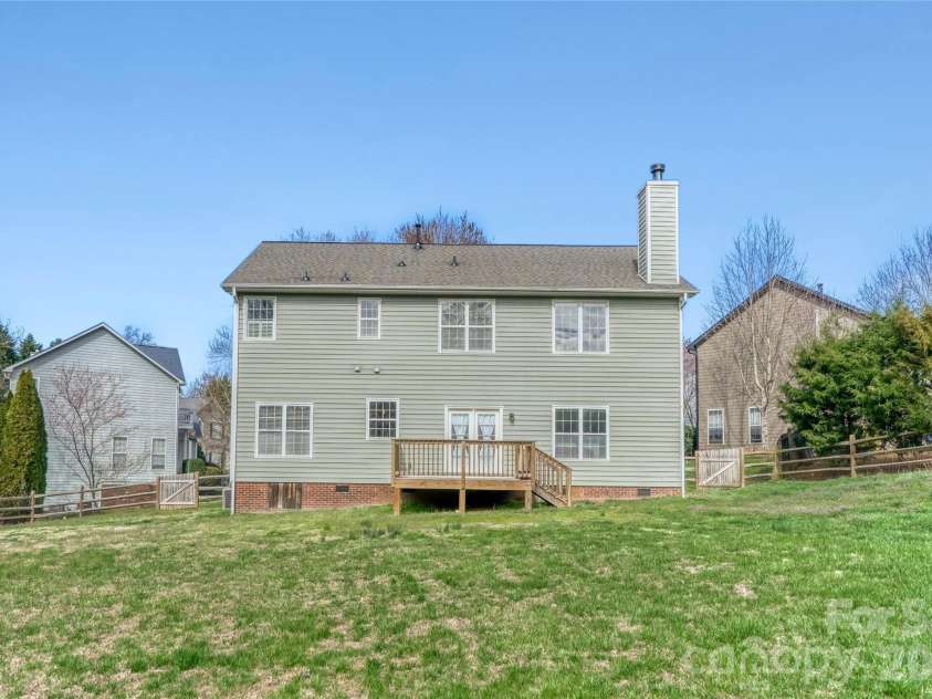 4700 Lone Tree Court, Charlotte, NC 28269.  MLS# CAR4356096, YatesRealty ID 4546. 