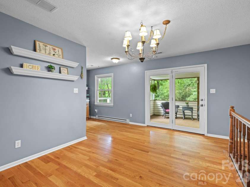 98 Pensacola Avenue, Arden, NC 28704.  MLS# CAR4377061, YatesRealty ID 45460. Dining room