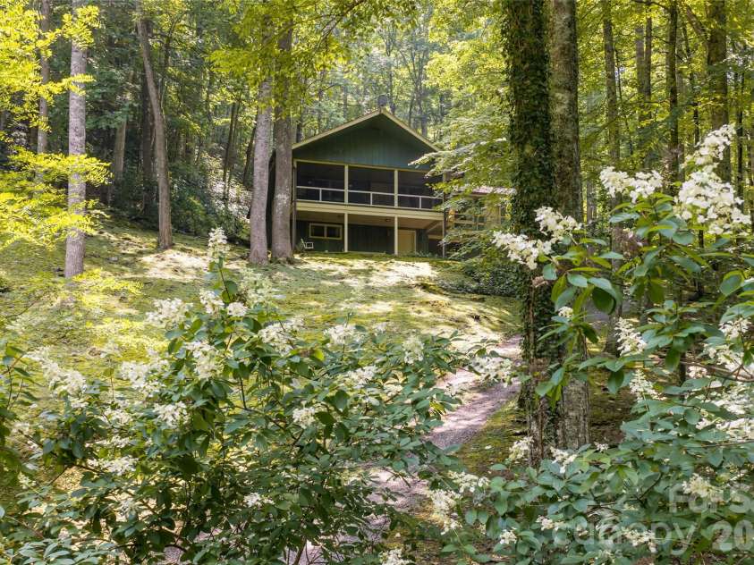 31 Mcclure Creek Road, Canton, NC 28716.  MLS# CAR4408133, YatesRealty ID 45461. 