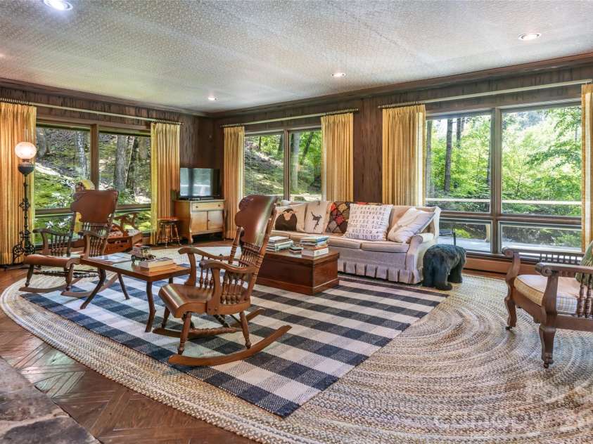 31 Mcclure Creek Road, Canton, NC 28716.  MLS# CAR4408133, YatesRealty ID 45461. 
