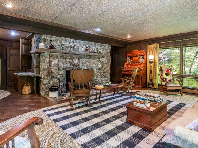 31 Mcclure Creek Road, Canton, NC 28716.  MLS# CAR4408133, YatesRealty ID 45461. 