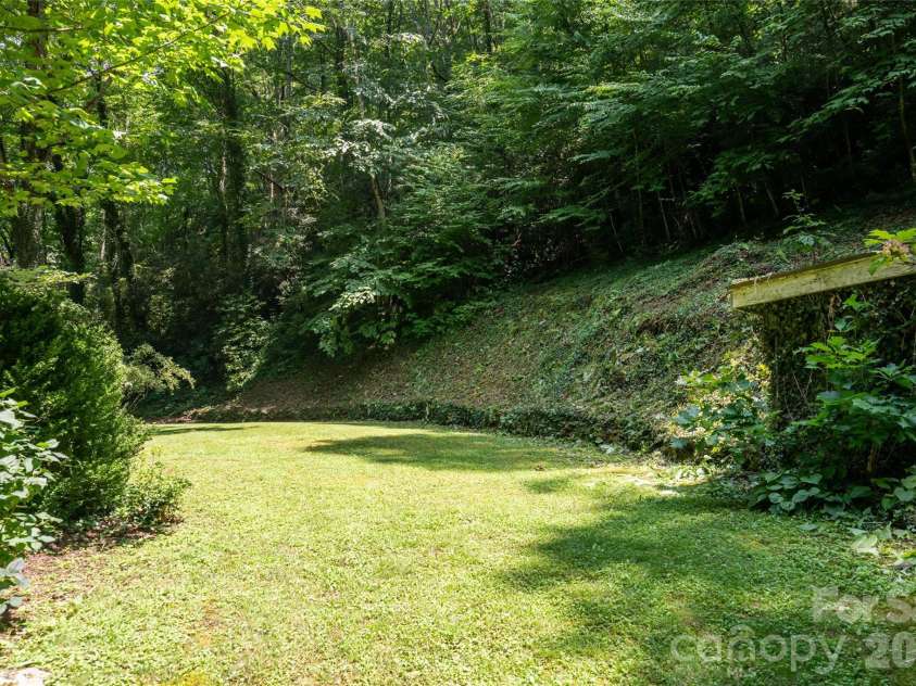 31 Mcclure Creek Road, Canton, NC 28716.  MLS# CAR4408133, YatesRealty ID 45461. 