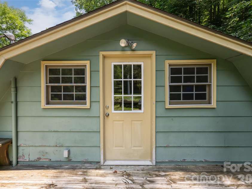 31 Mcclure Creek Road, Canton, NC 28716.  MLS# CAR4408133, YatesRealty ID 45461. 