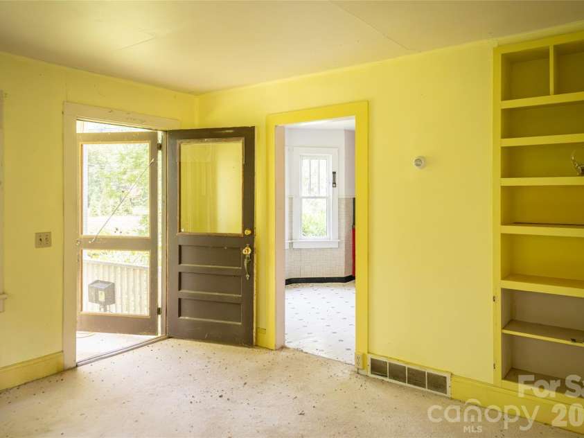 31 Mcclure Creek Road, Canton, NC 28716.  MLS# CAR4408133, YatesRealty ID 45461. 