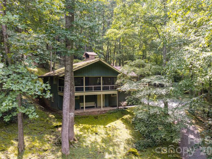 31 Mcclure Creek Road, Canton, NC 28716.  MLS# CAR4408133, YatesRealty ID 45461. 